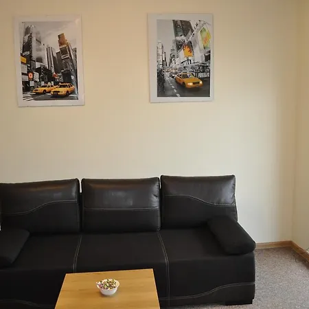 Apartament 15 Min Od Starowki アパート *